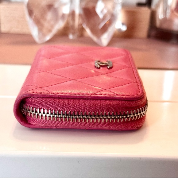 Pink Lambskin Chanel Card Wallet - Picture 5 of 9